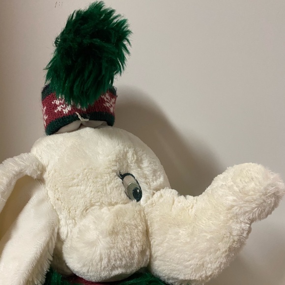 Disney Store Exclusive Winterfun Dumbo Plush Christmas Elephant Stuffed Animal - Picture 5 of 12